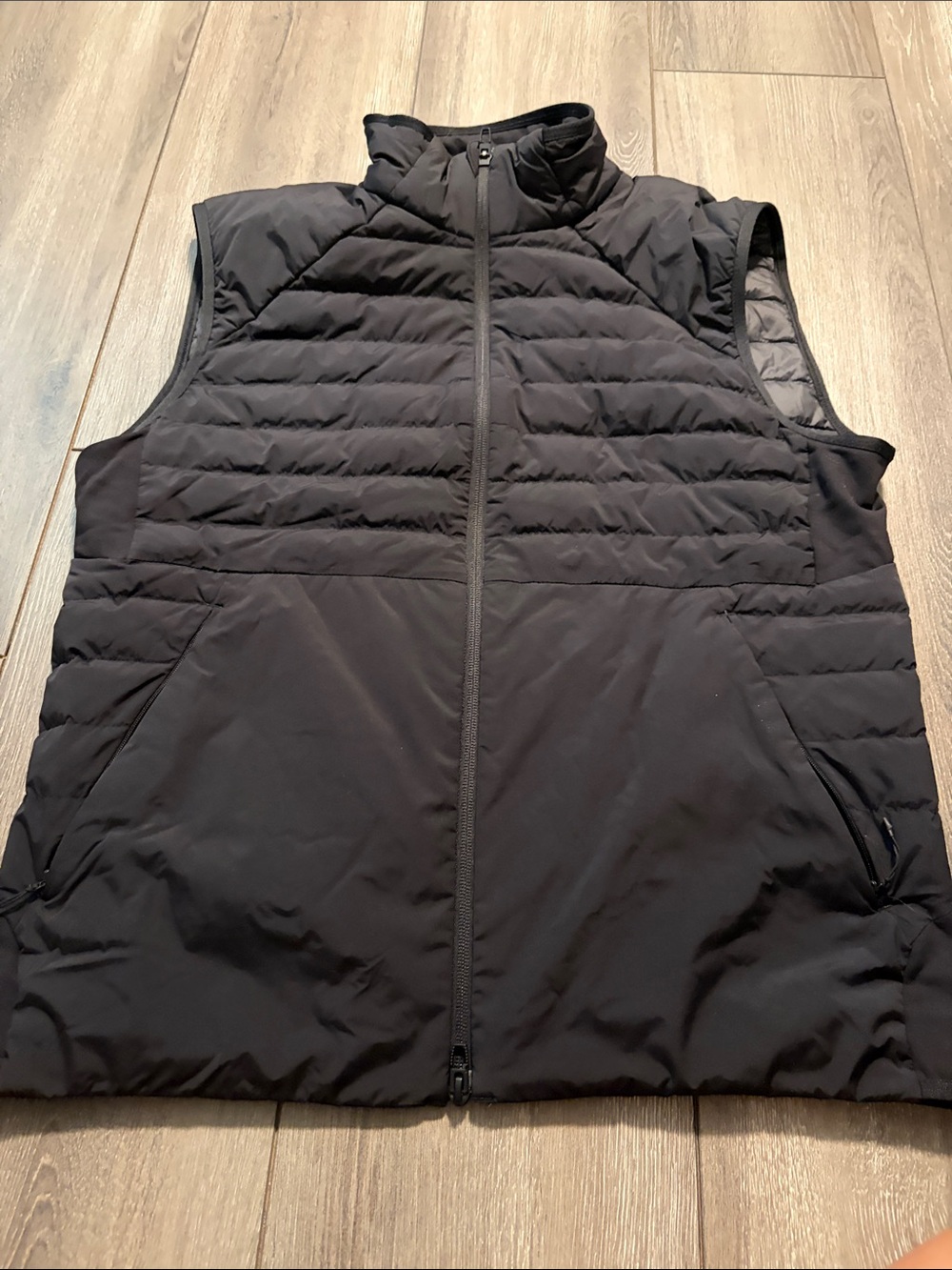 Lululemon Men's Quilted Sleeveless Vest - Black